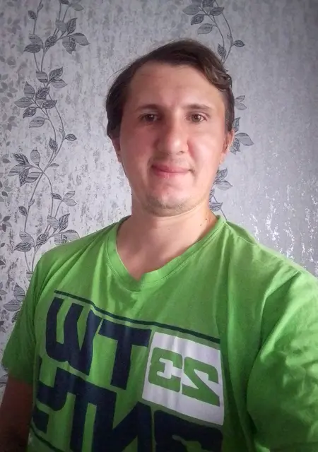 Ден из Бердянска, ищу на сайте знакомства без обязательств