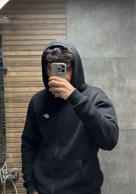 Я Erdem, 20, знакомлюсь для вирта в Стамбуле