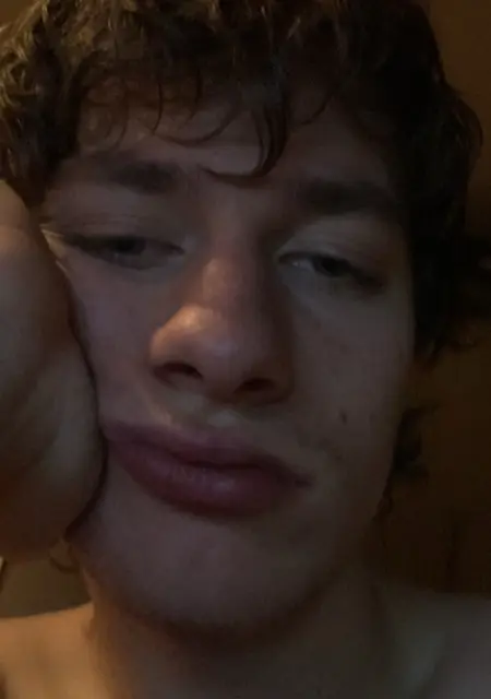 Никита из Запорожья, мне 24, познакомлюсь на одну ночь