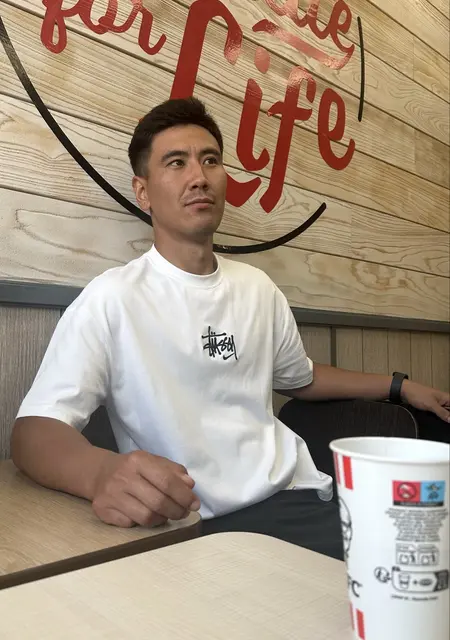 Я Han, 31, знакомлюсь для приятного времяпровождения в Бишкеке