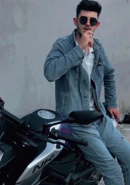 Я Smail, 25, из Османия, ищу знакомства на одну ночь