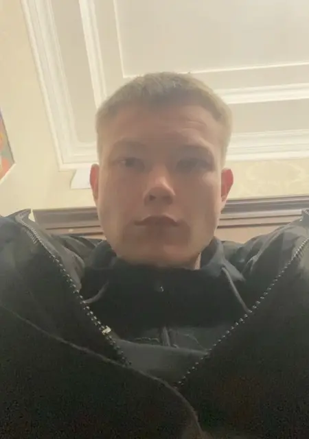 Я Nikitka, 24, знакомлюсь для открытые отношения в Пюто