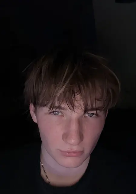 Я Mark, 21, знакомлюсь для дружбы в Риге