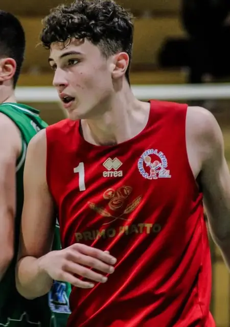 Я Lorenzo, 19, знакомлюсь для приятного времяпровождения в Сан-Бенедетто-дель-Тронто