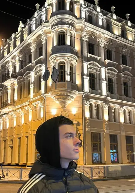 Александр из Одессы, мне 19, познакомлюсь на одну ночь