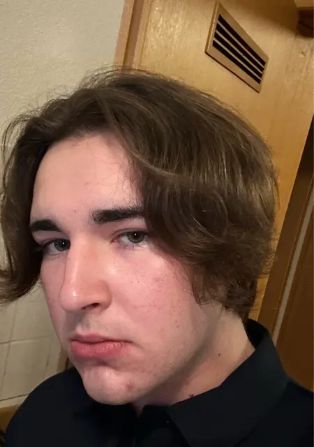 Nikita из Ниццы, мне 20, познакомлюсь для дружбы