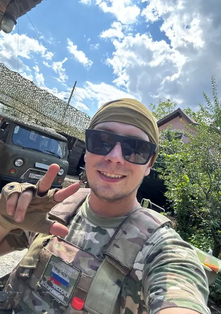 Я Кирилл, 31 років, знайомлюсь для спілкування у Ясинувата