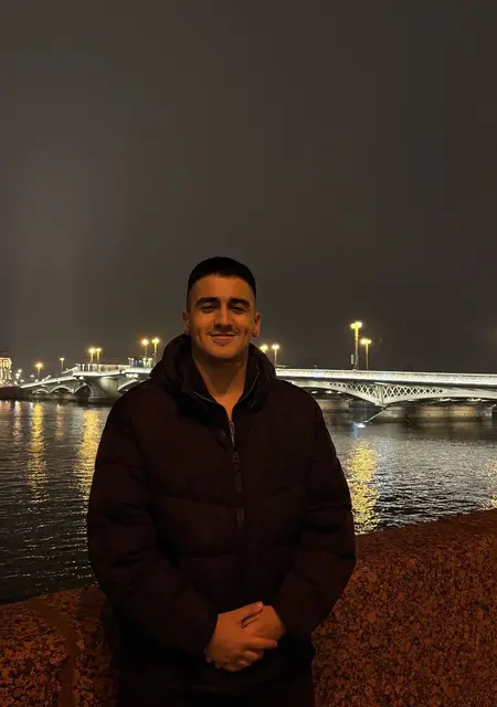 I'm Rinat, 24 from Wakefield, seeking connections for open relationship