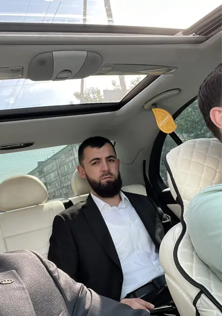 Мурад из Амстердама, ищу на сайте приятное времяпровождение