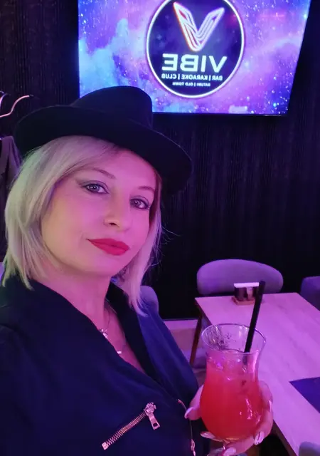 Магда из Тбилиси, ищу на сайте знакомства без обязательств
