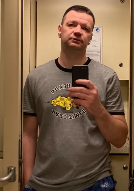 Я Руслан, 44, знакомлюсь для общения в Астане