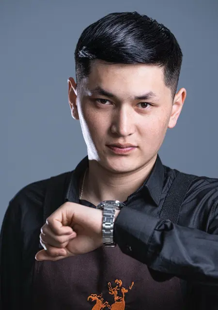 Я Tynchtyk, 21, знакомлюсь на одну ночь в Бишкеке