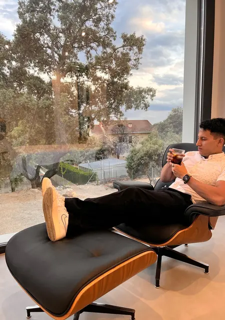 Misael из Мадрида, мне 32, познакомлюсь на одну ночь