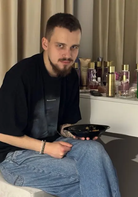 Я Максим, 19, из Кривого Рога, ищу знакомства без обязательств