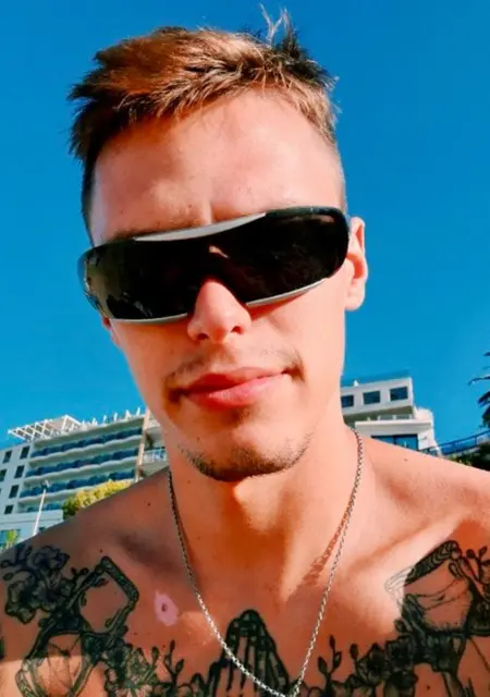 Roman из Днепра, мне 30, познакомлюсь для вирта