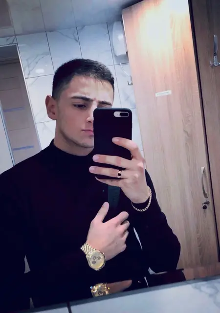 Я Константин, 22, из Мюнхена, ищу знакомство для совместных путешествий