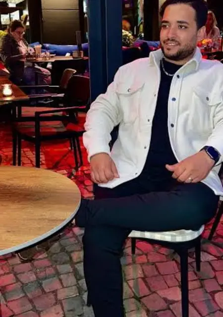 Я Лило, 25, знакомлюсь для совместных путешествий в Каире