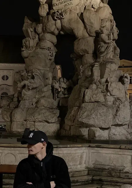 Максім из Сум, ищу на сайте знакомства на одну ночь