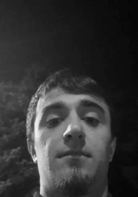 Руслан из Вены, ищу на сайте знакомства на одну ночь