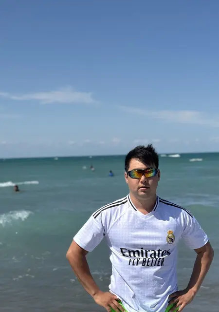 Я Ilias, 28, из Алматы, ищу знакомства на одну ночь