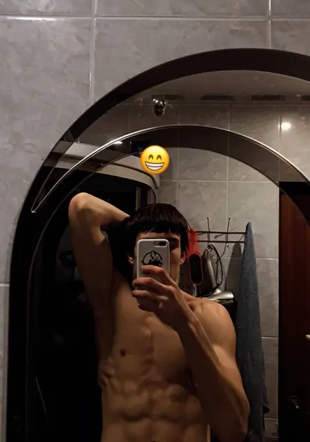 Я Саша, 25 років, знайомлюсь без зобов'язань у Кременчуку