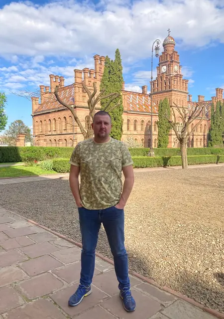 Andriy из Луцка, мне 39, познакомлюсь для приятного времяпровождения