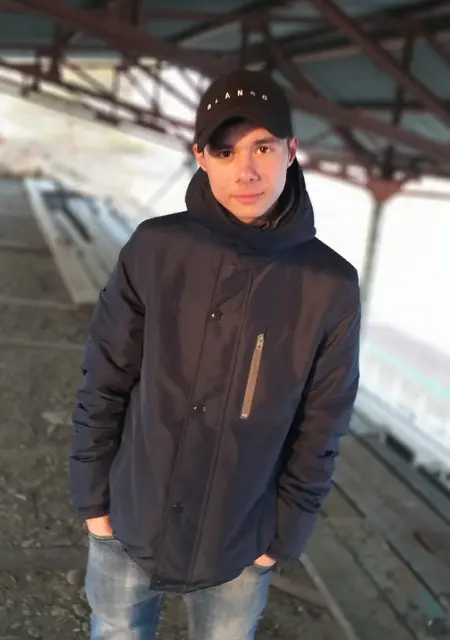 Я Григорий, 24, из Салоников, ищу знакомство для общения