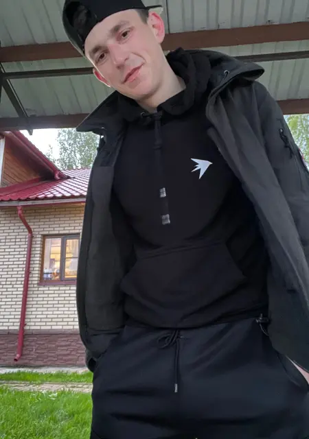 Я Александр, 27 років з Бердянська, шукаю знайомство для приємного проведення часу