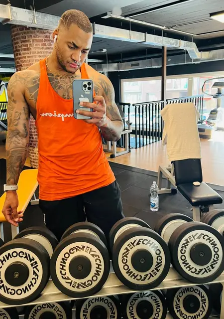 Jose из Турина, ищу на сайте дружбу