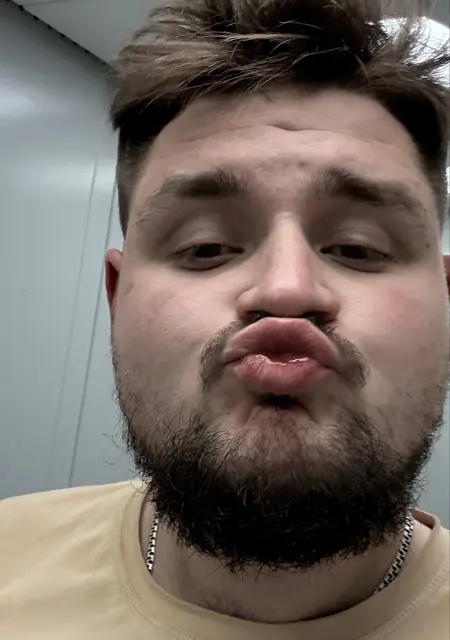 I'm Aleksandr, 24 from London, seeking connections for no strings attached