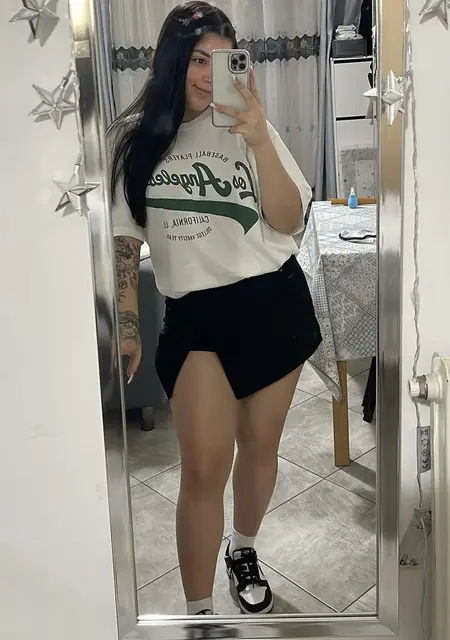 Julieta из Мадрида, мне 26, познакомлюсь для вирта