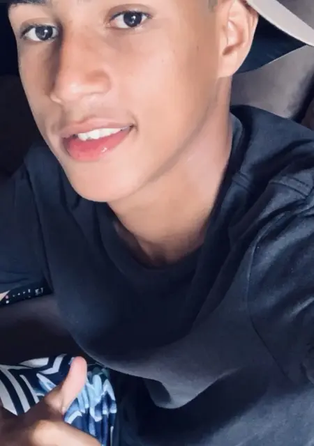 Я Isack, 18, знакомлюсь на одну ночь в Макаэ