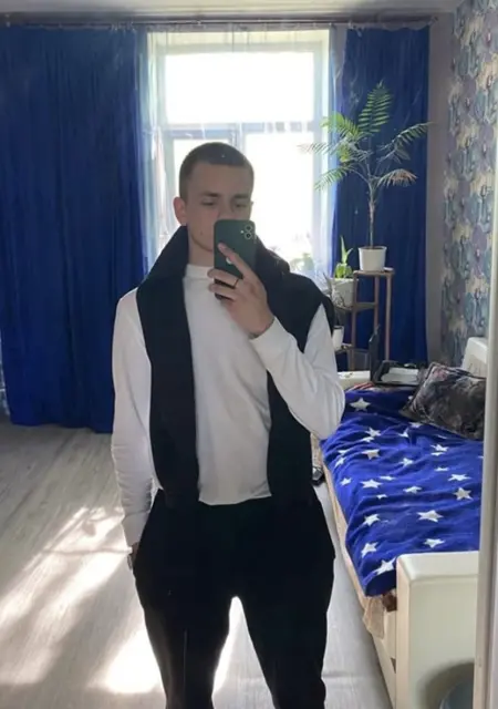 Саша из Луцка, ищу на сайте знакомства на одну ночь