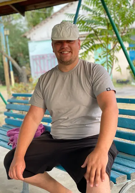 Микола з Житомира, шукаю на сайті постійні стосунки