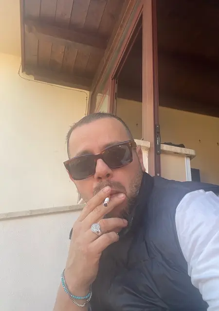 Я Ros, 45, знакомлюсь без обязательств в Катании