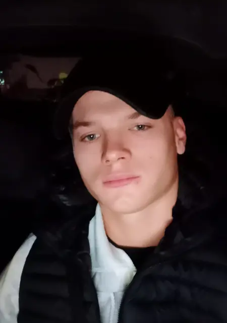 Андрій из Чернигова, ищу на сайте постоянные отношения