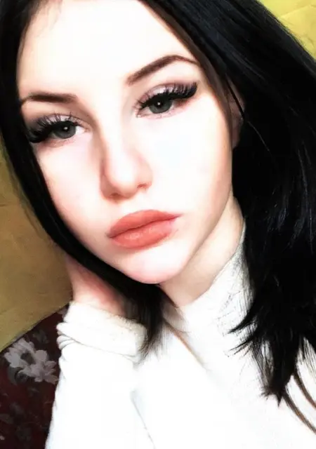 Юлианна з Львів, шукаю на сайті спілкування