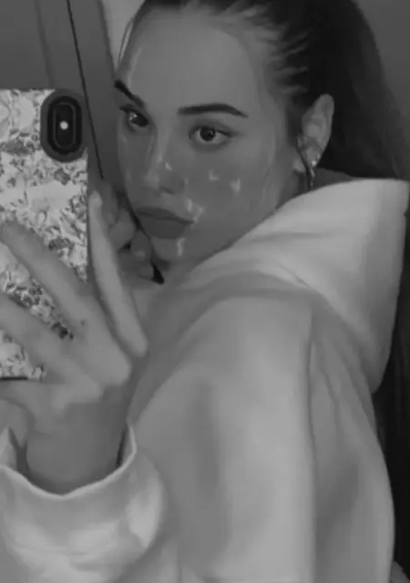 Я Ella, 25, из Праги, ищу знакомства на одну ночь