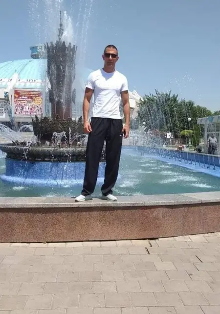 Я Антон, 39, из Ташкента, ищу знакомство для вирта