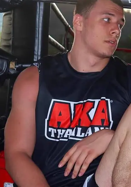 Nikita из Брно, ищу на сайте знакомства на одну ночь