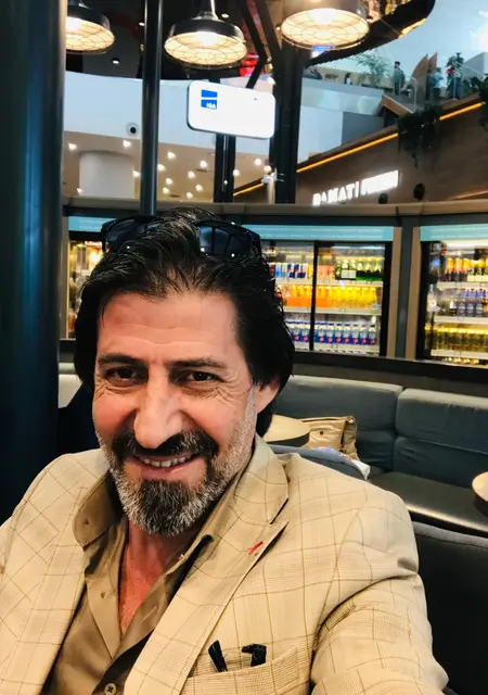 Mustafa из Стамбула, ищу на сайте общение