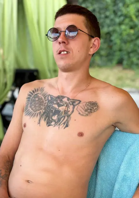 Я Вадим, 30 років з Луганська, шукаю знайомства без зобов'язань