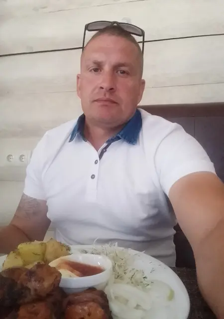 Я Аполлон, 41, знакомлюсь без обязательств в Витебске