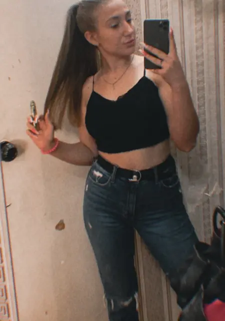 Я Злата, 18, знакомлюсь для общения в Запорожье