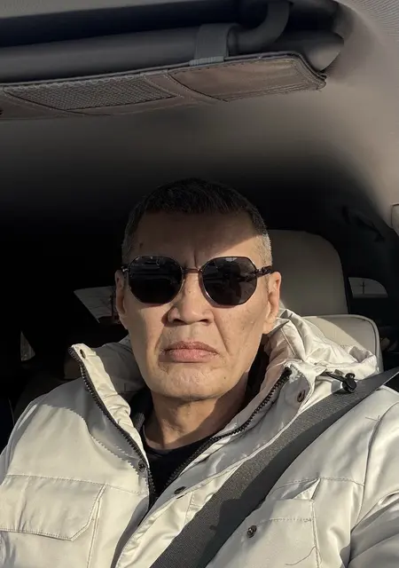 Темирбек из Караганды, мне 50, познакомлюсь для постоянных отношений