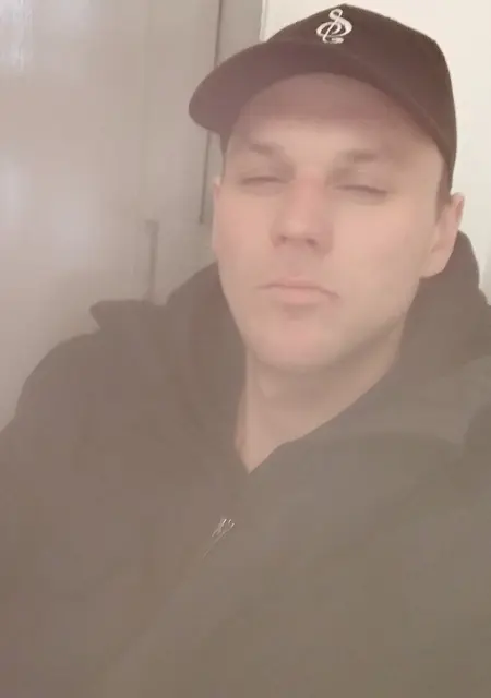 Владислав из Вены, ищу на сайте знакомства на одну ночь