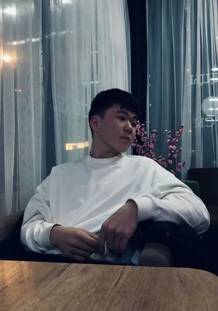 Ильяс из Астаны, мне 18, познакомлюсь на одну ночь