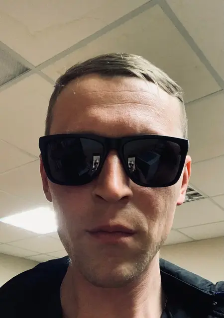 Я Сергей, 36, из Новопскова, ищу знакомства на одну ночь