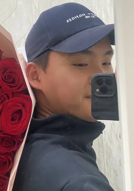 Я Erik, 19, из Шымкента, ищу знакомства на одну ночь