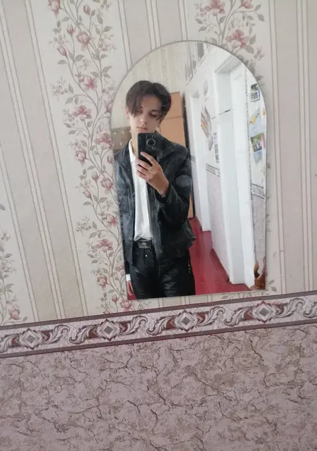 Я Рома, 18, знакомлюсь для приятного времяпровождения в Берлине